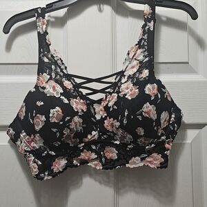 Floral‎ Lace-Up Bralett